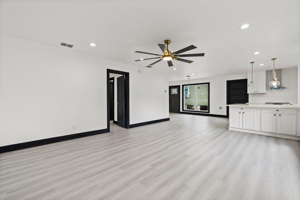606 Barbara DR