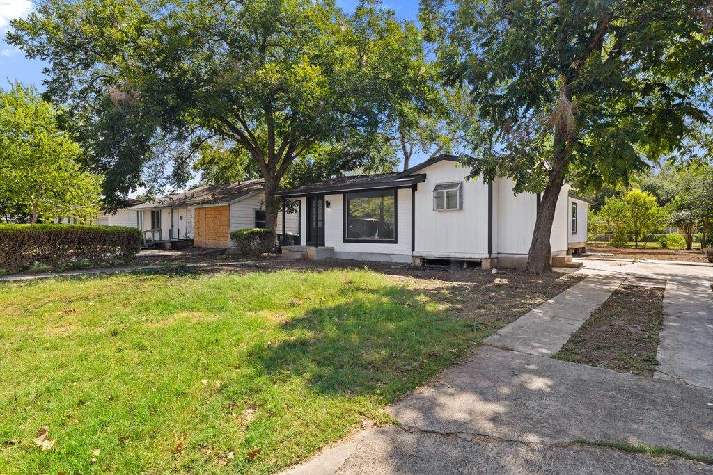 606 Barbara DR
