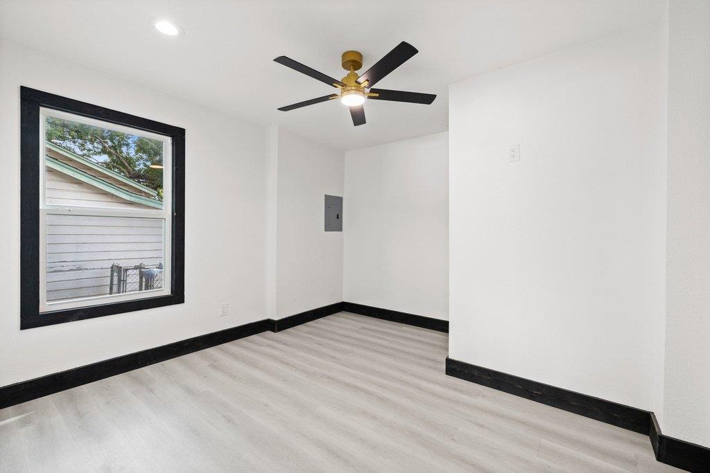 606 Barbara DR
