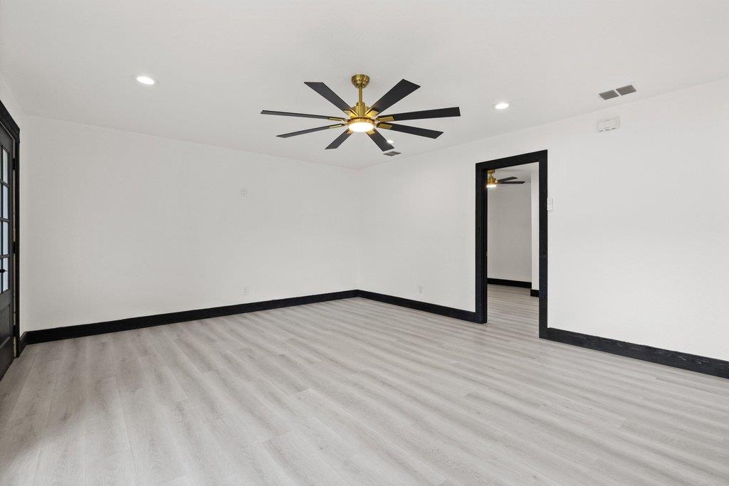 606 Barbara DR