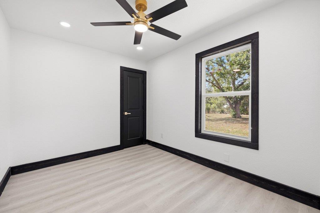606 Barbara DR