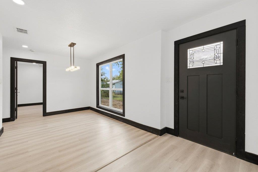 606 Barbara DR