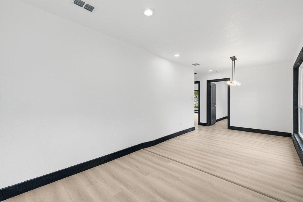 606 Barbara DR