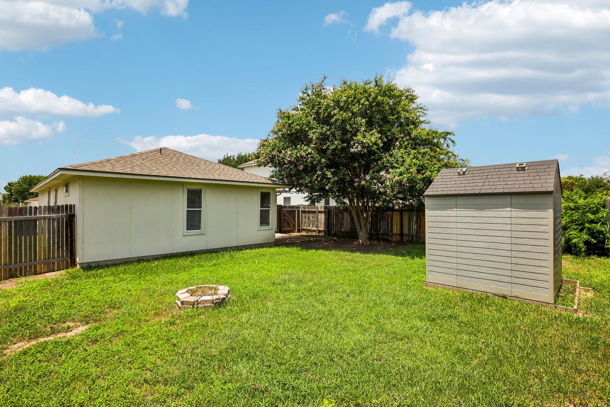 323 Precipice WAY