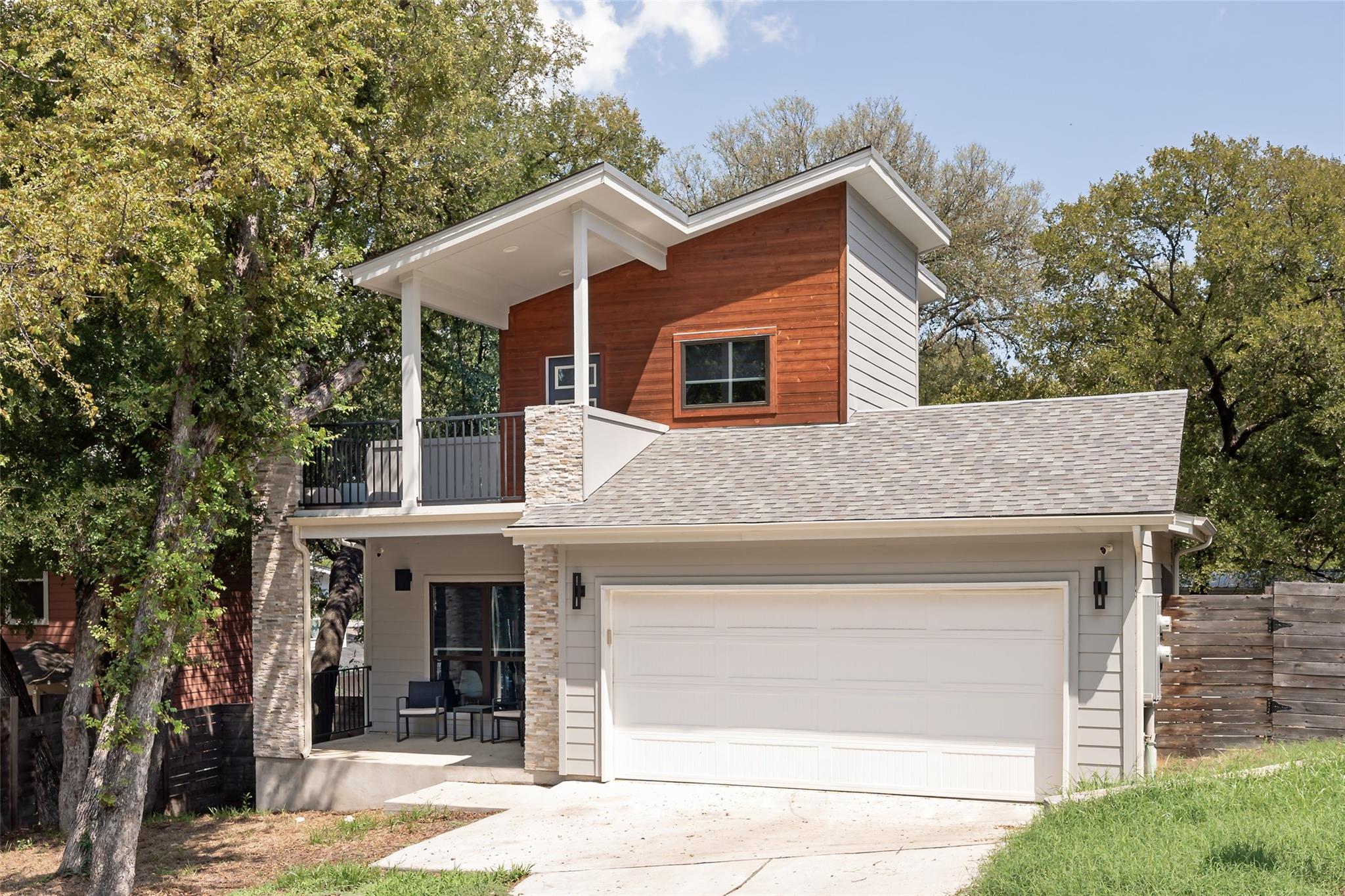1193 E M. Franklin Ave # 2