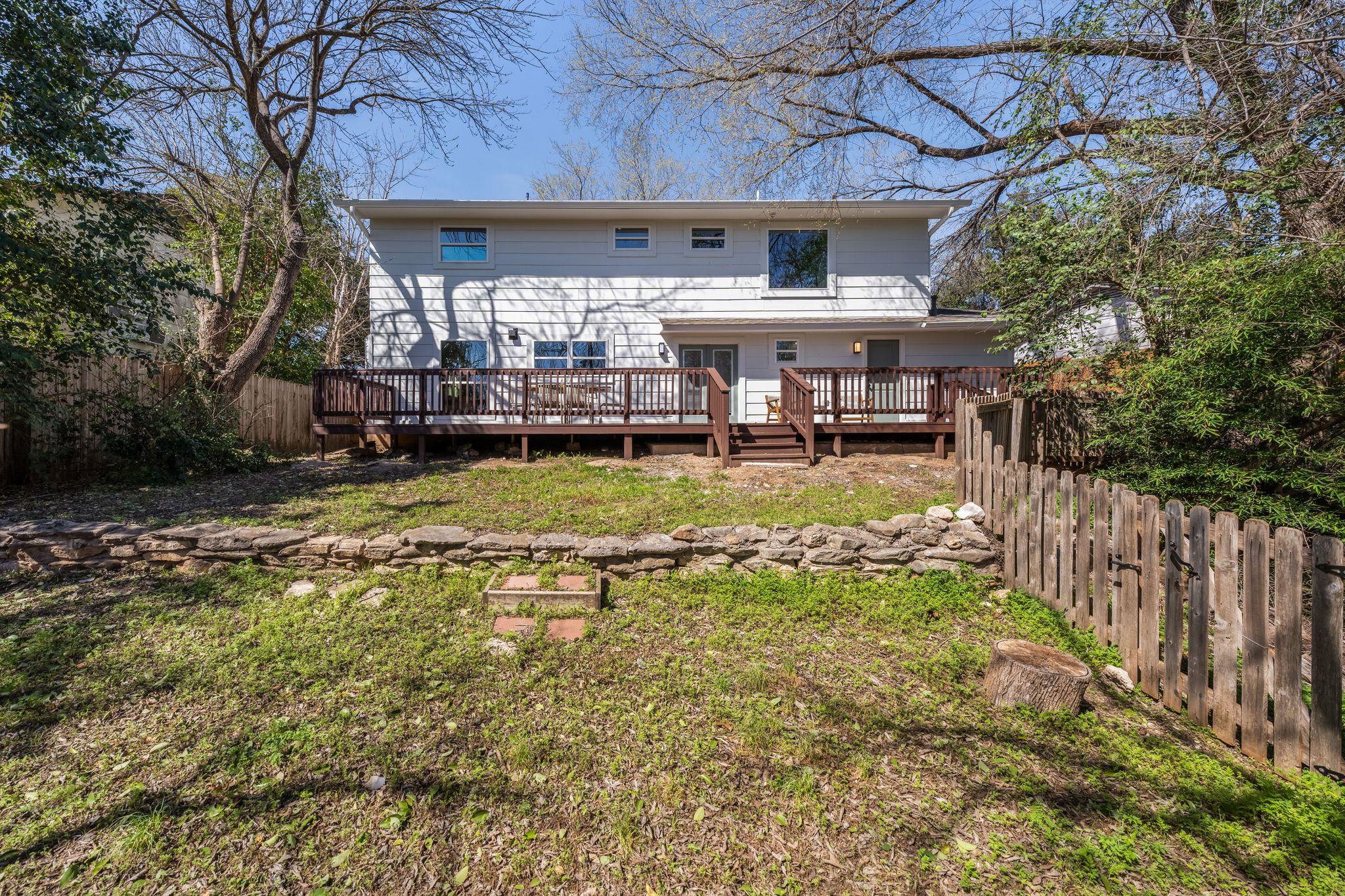 7007 Fred Morse DR