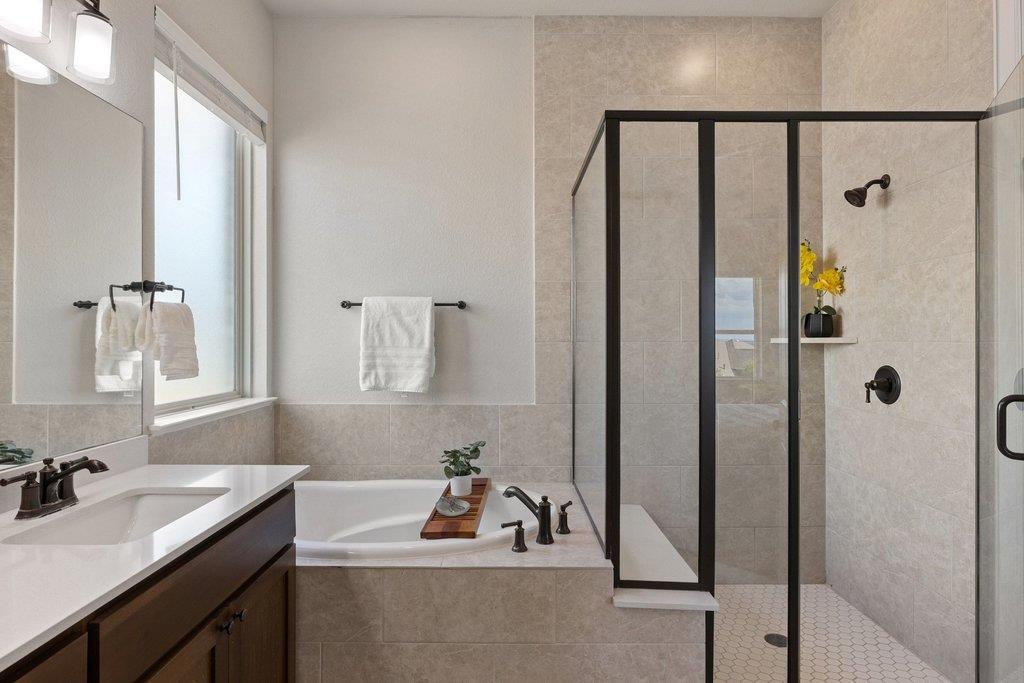 6800 Empresa DR