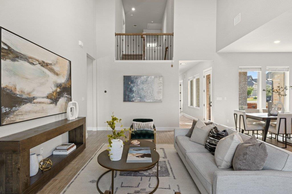 6800 Empresa DR