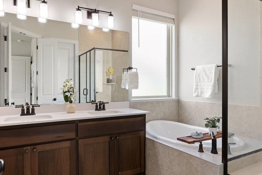 6800 Empresa DR