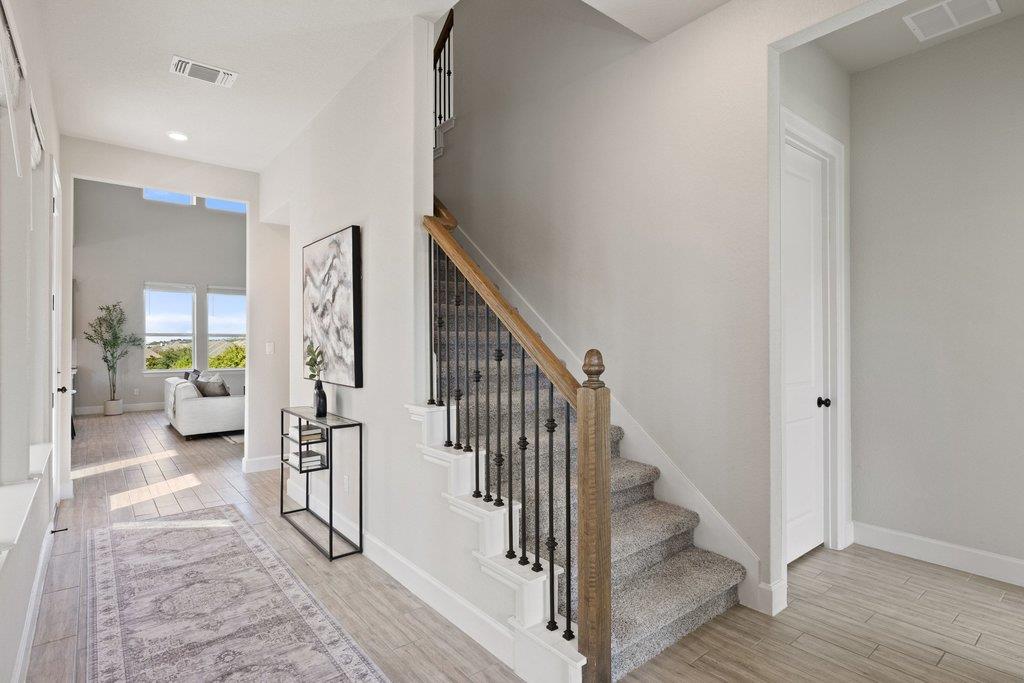 6800 Empresa DR