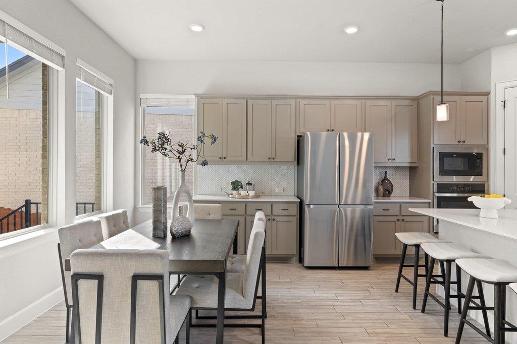6800 Empresa DR