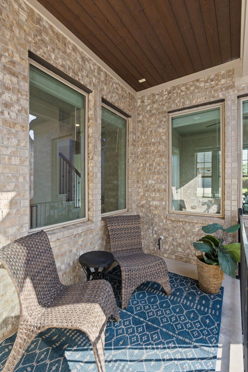 6800 Empresa DR