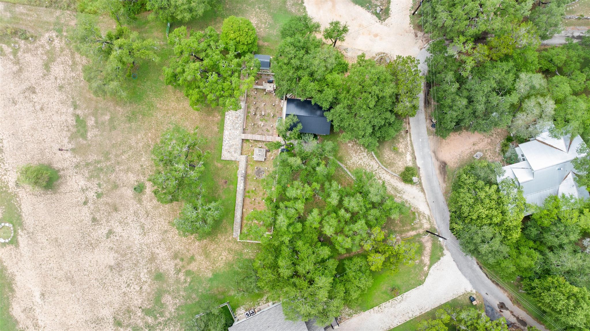 200 Rim RD