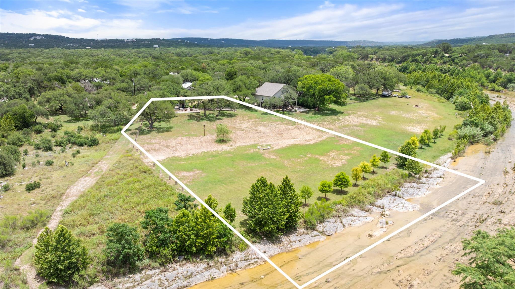200 Rim RD