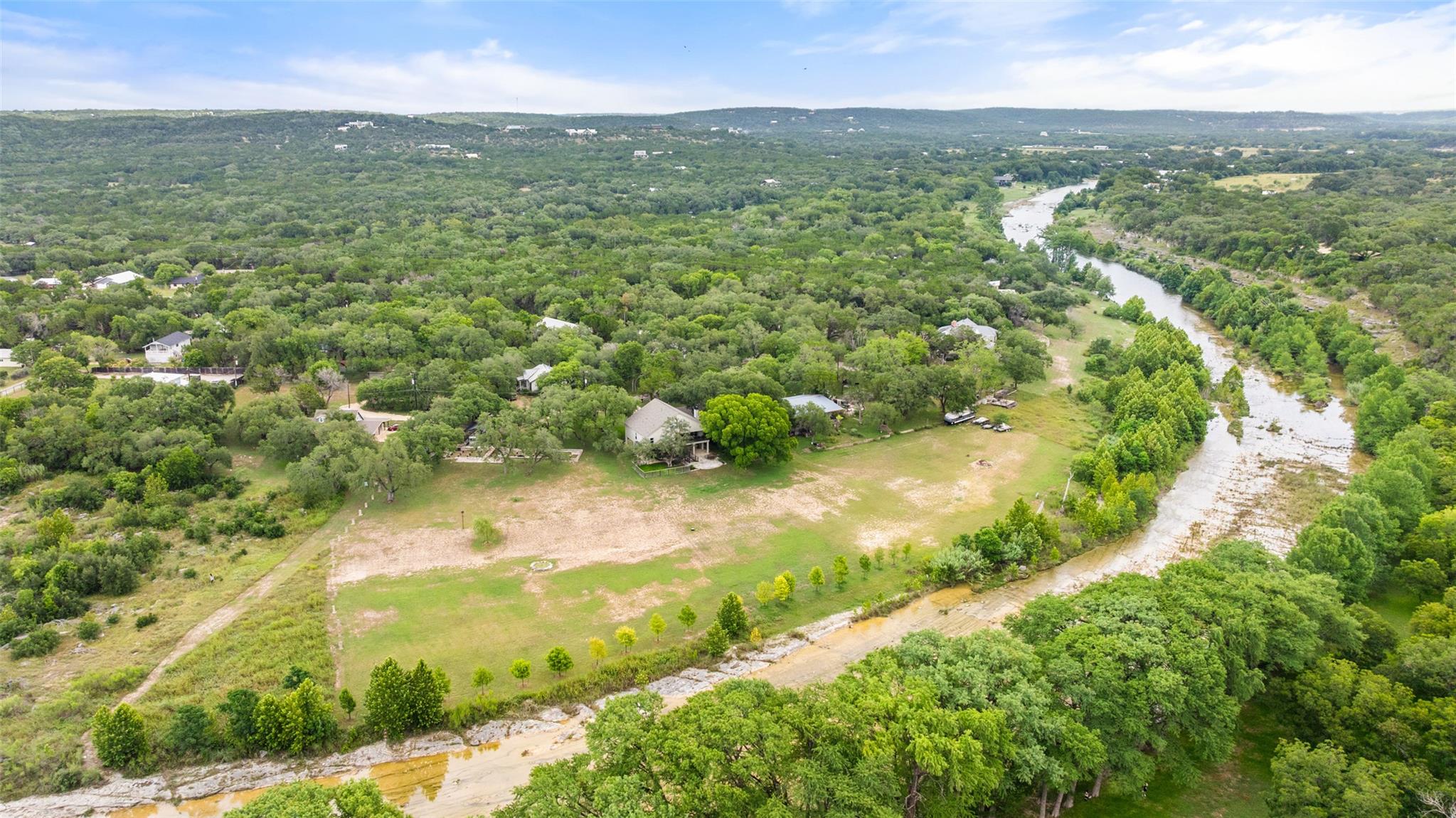 200 Rim RD