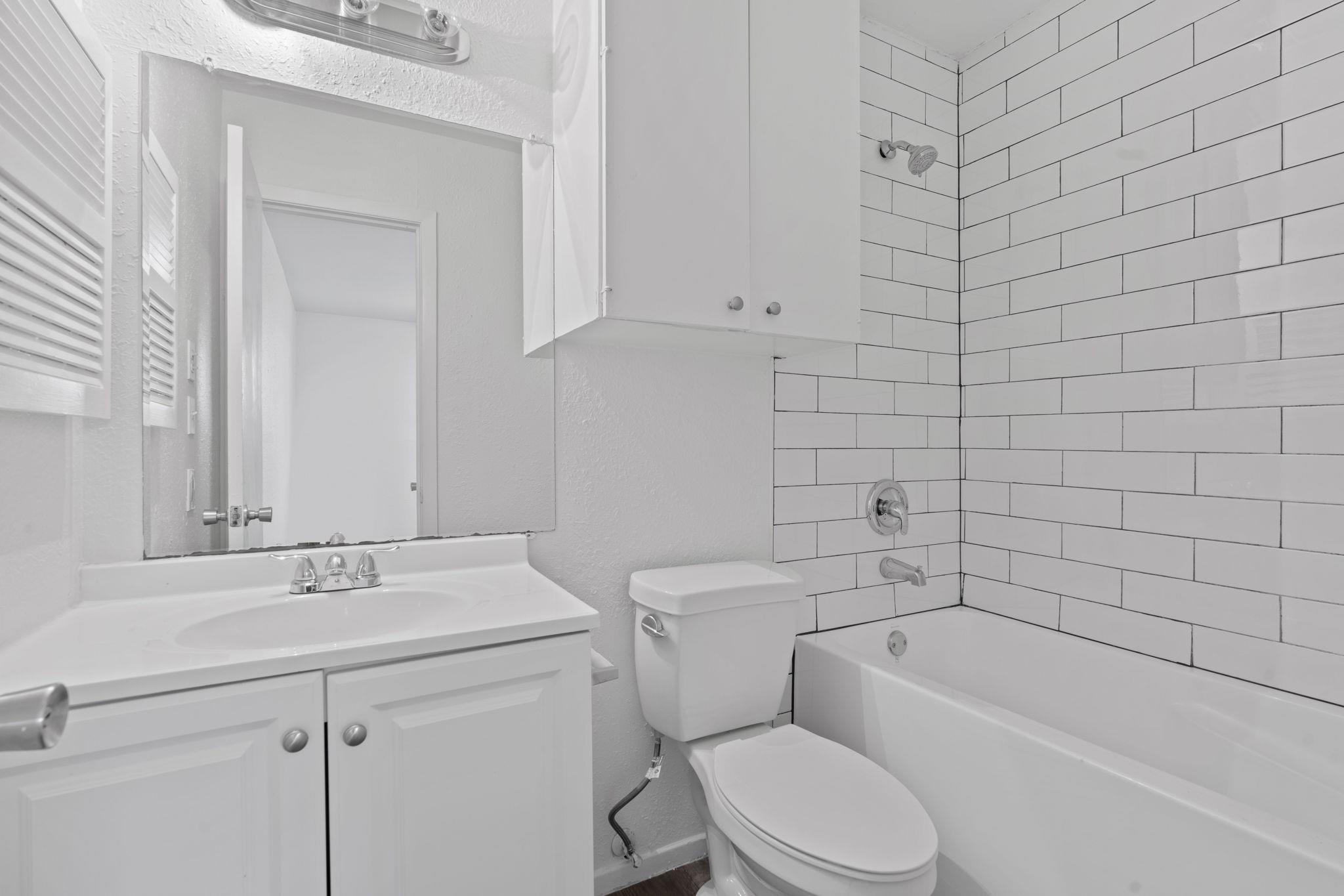 7200 Creekside DR # D Unit: A, B, C, & D