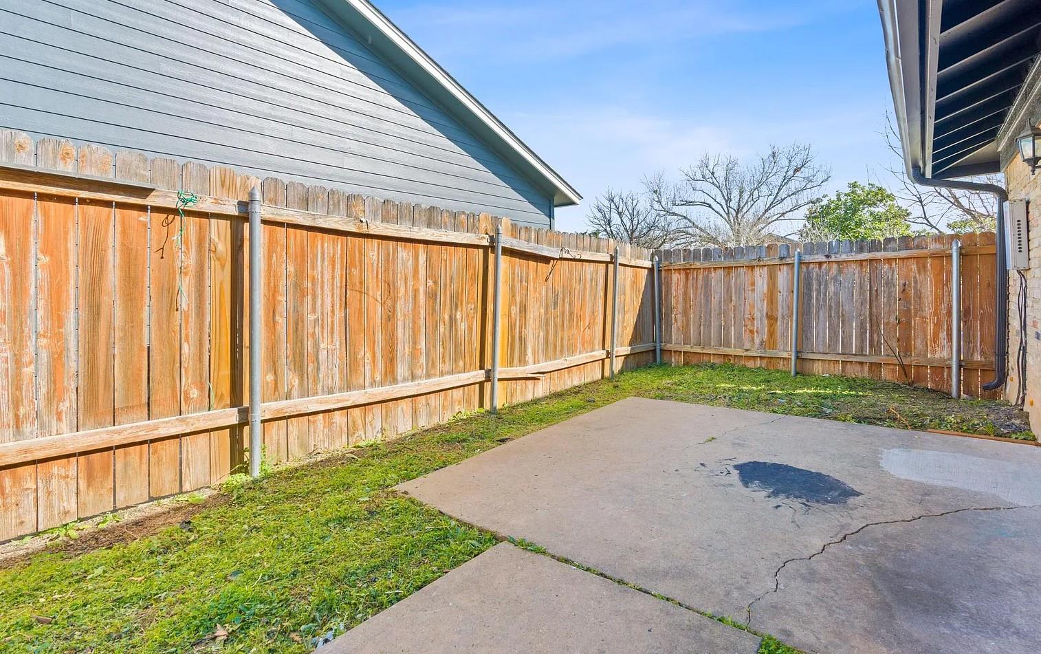 7200 Creekside DR # D Unit: A, B, C, & D