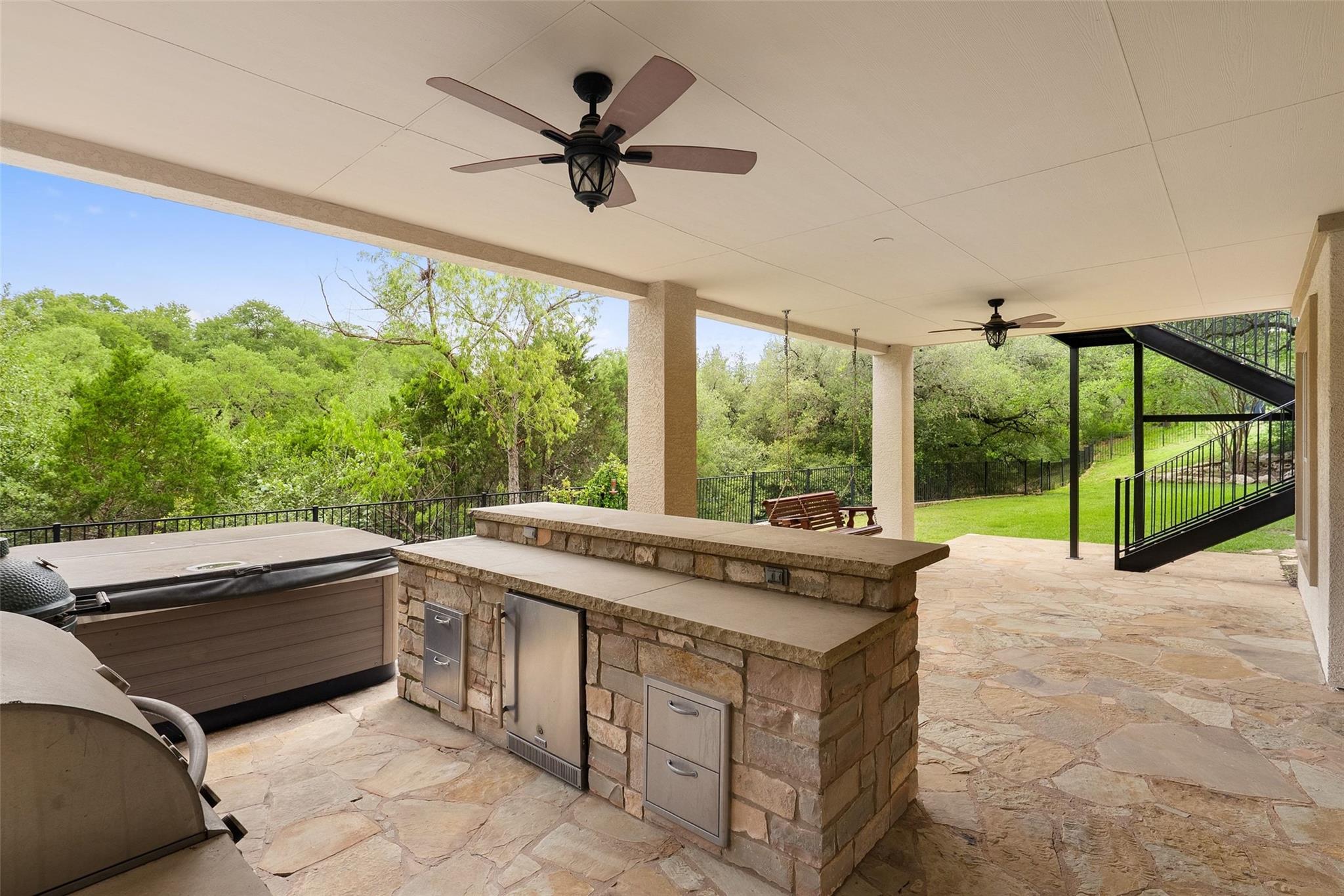 2901 Demona DR