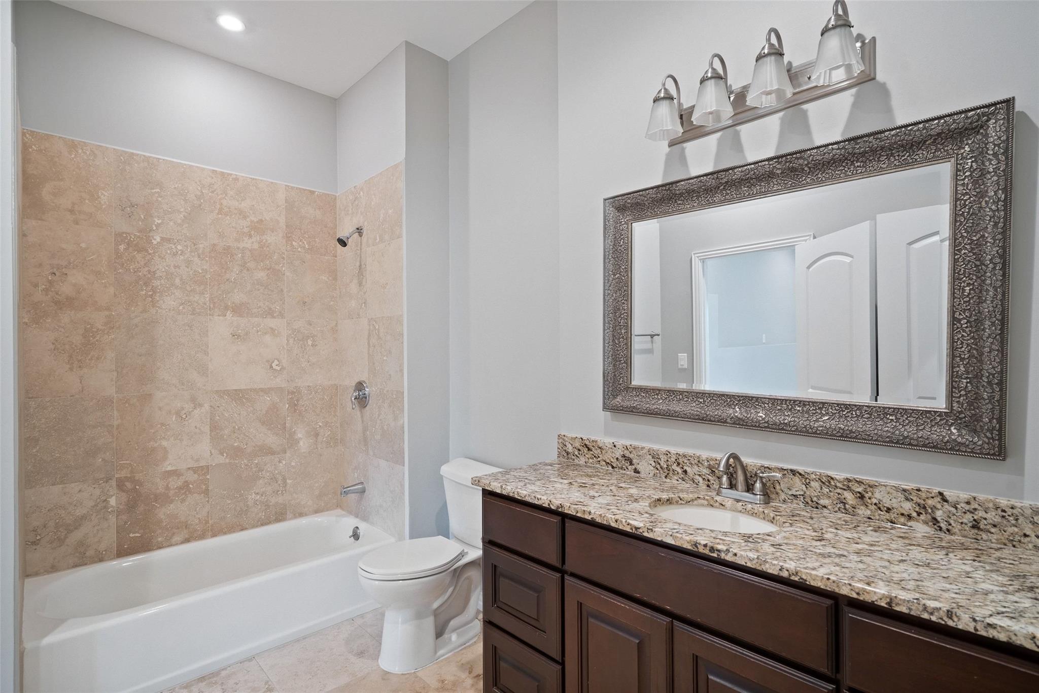 2901 Demona DR