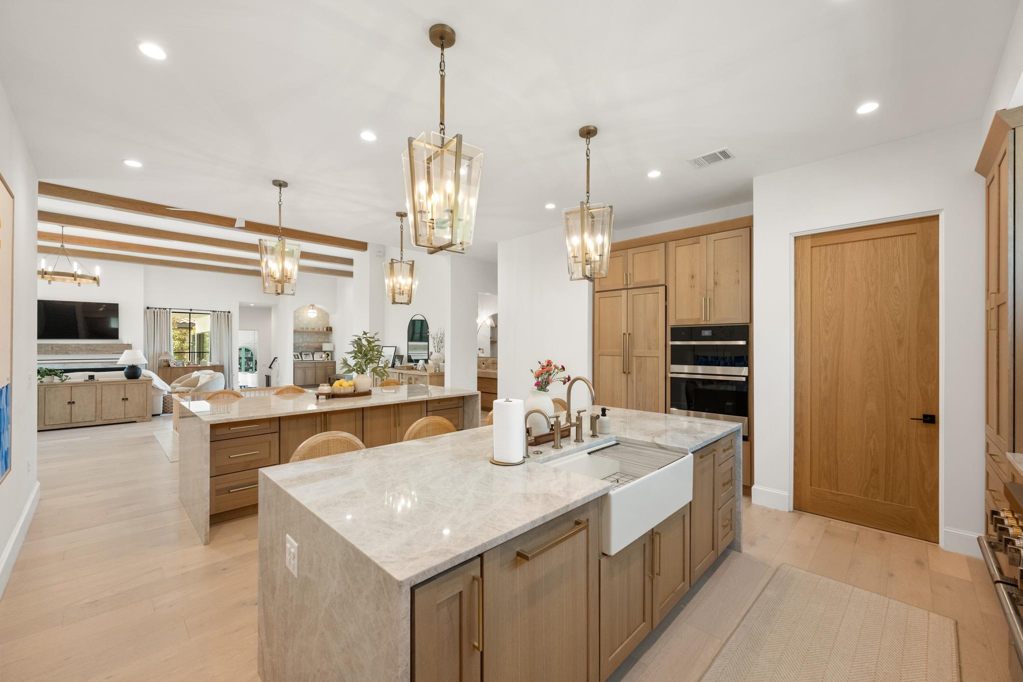 215 Golden Bear DR