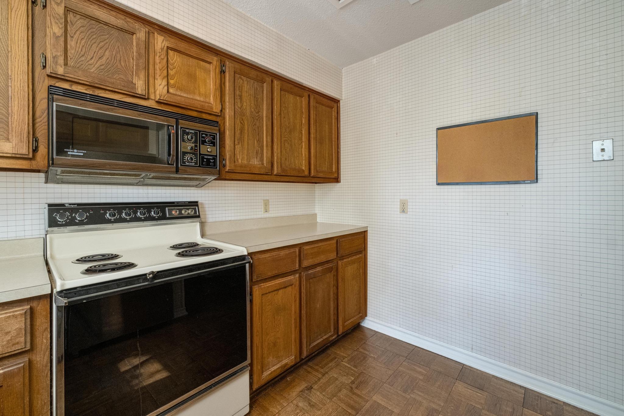 1404 Norwalk LN # 206