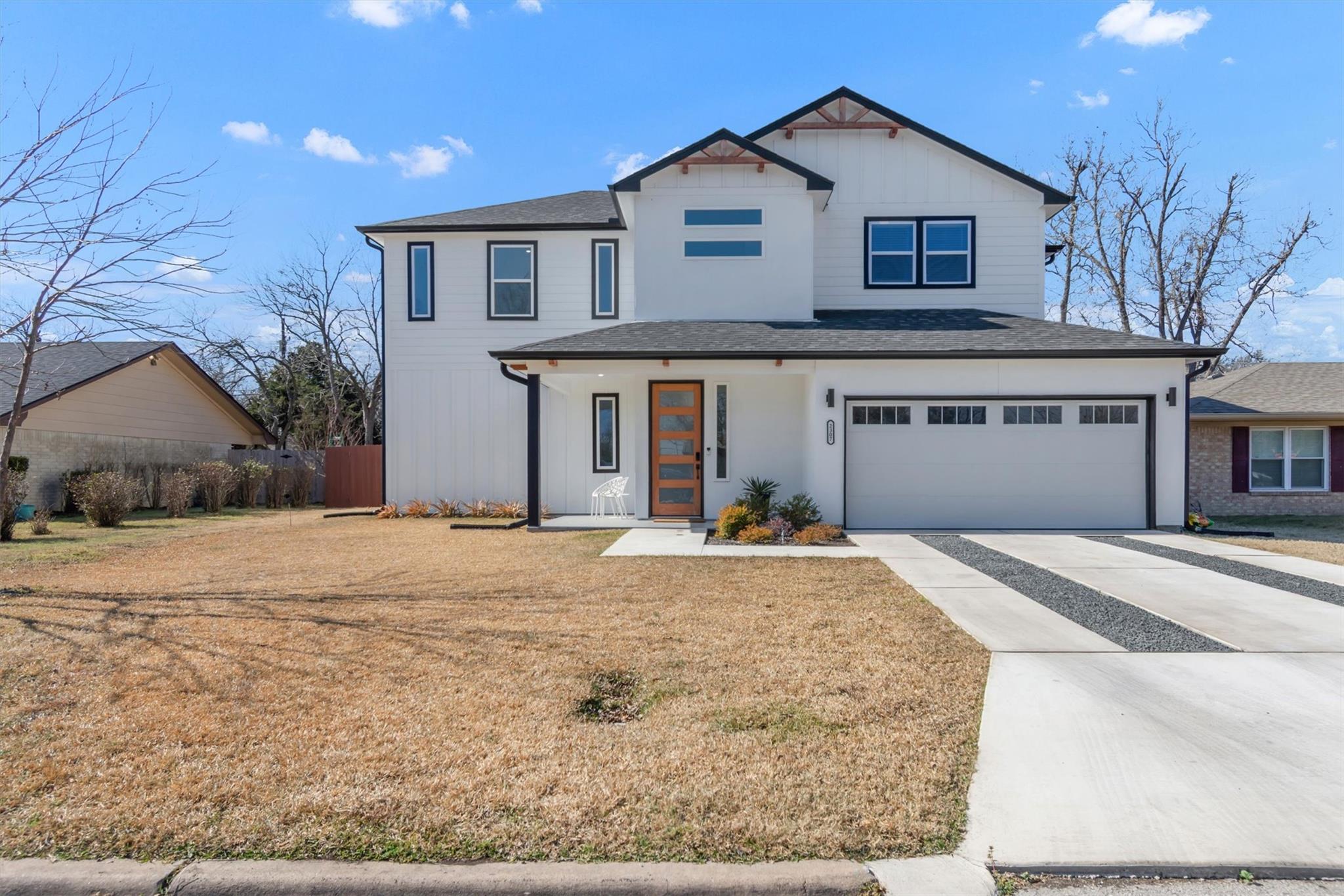2307 Lathan LN