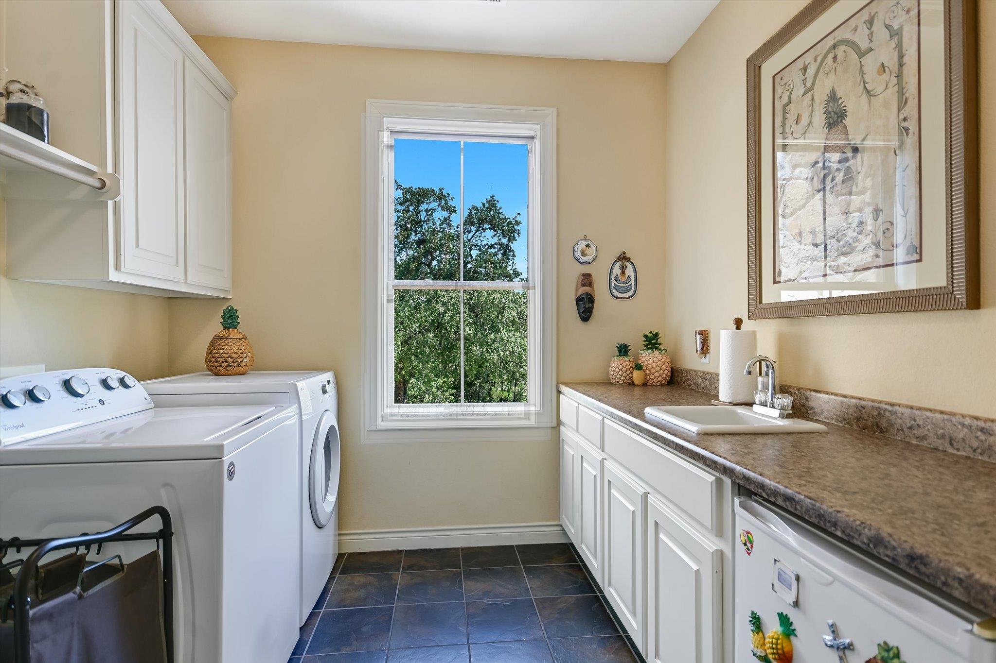15936 Booth CIR