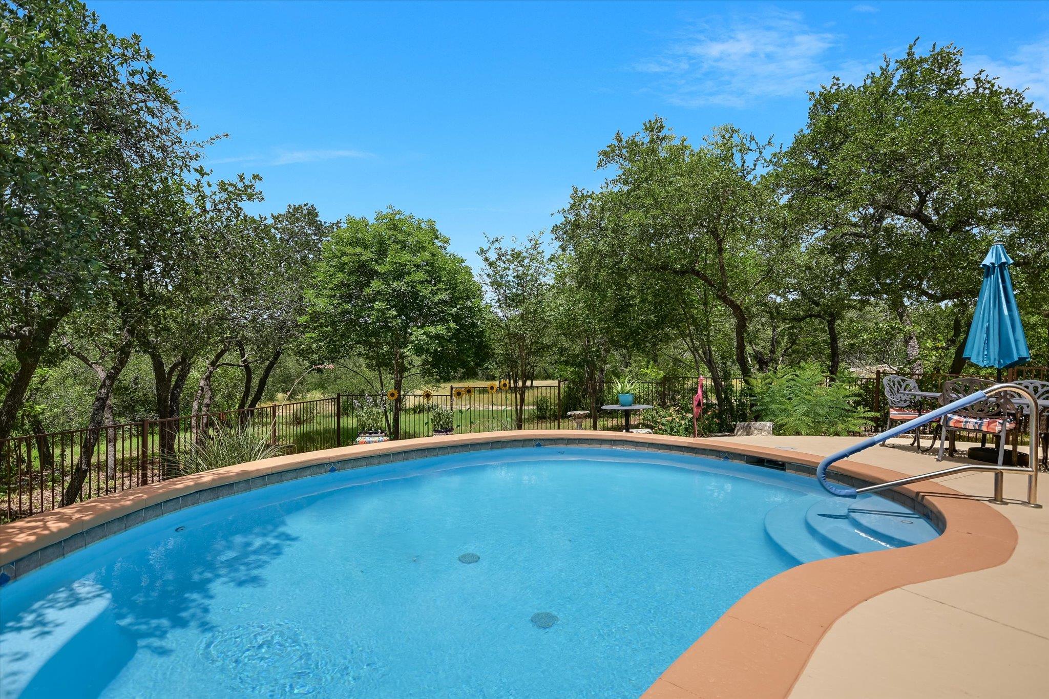 15936 Booth CIR