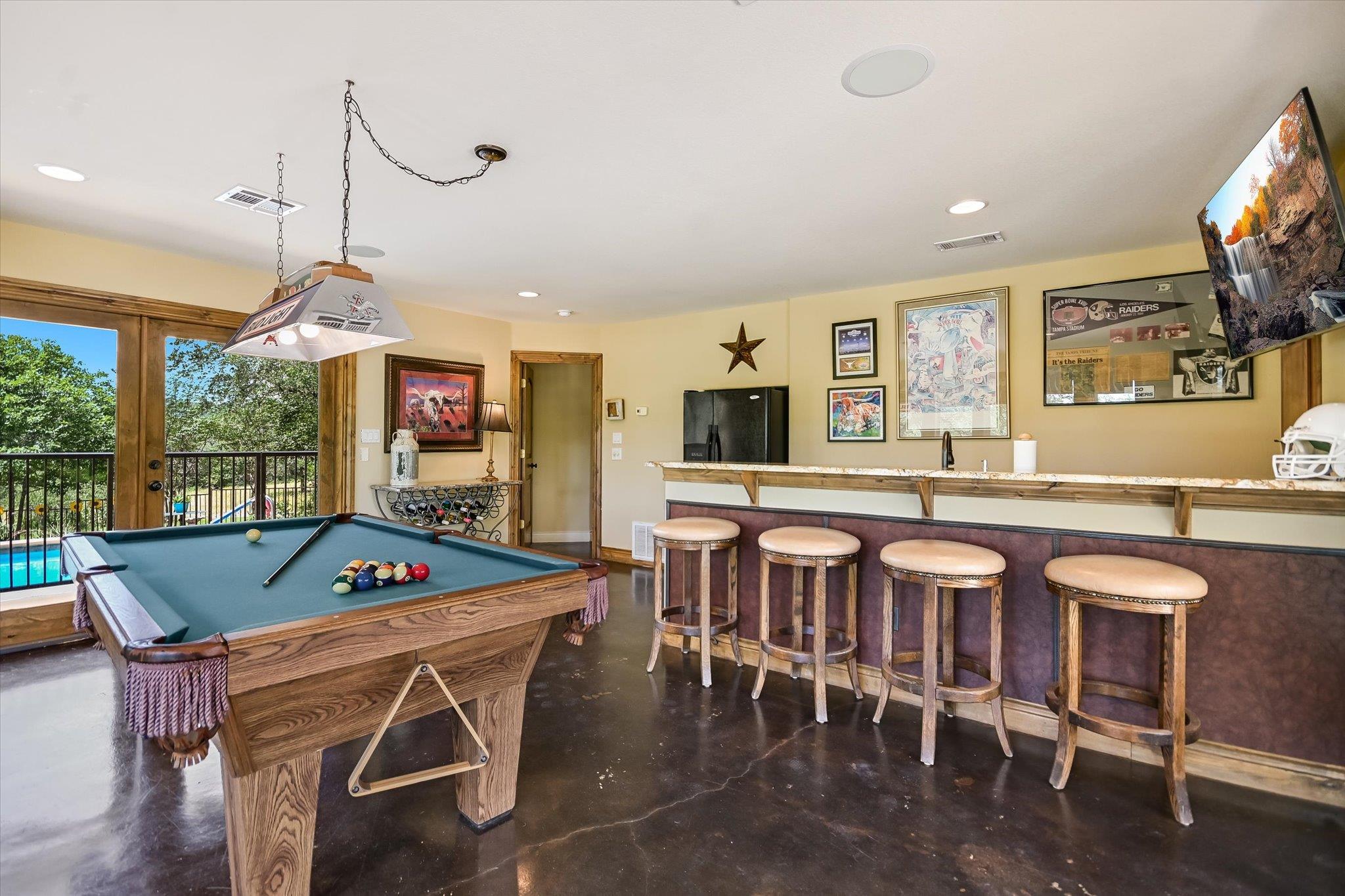 15936 Booth CIR