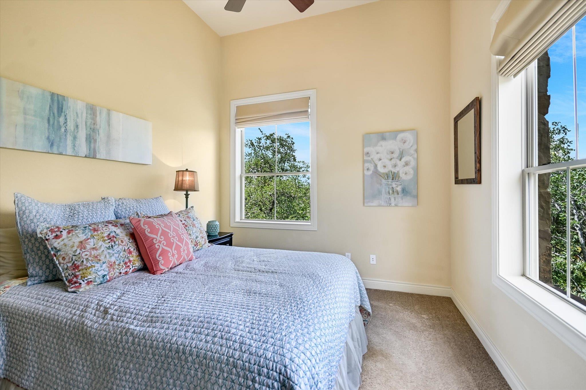 15936 Booth CIR