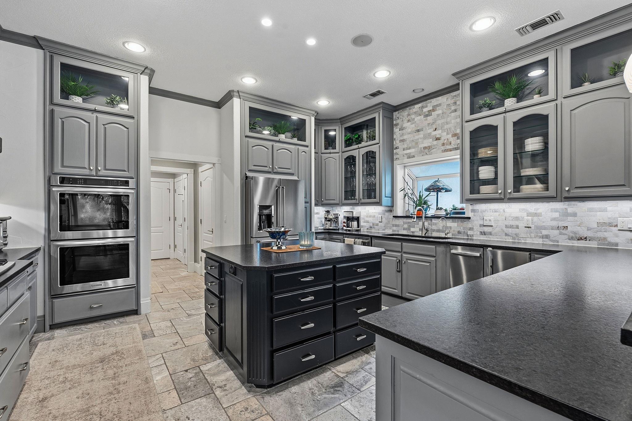 3118 La Ventana PKWY
