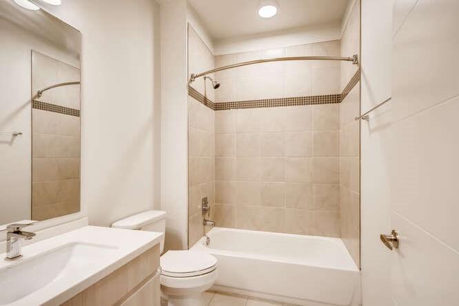 7805 Cooper LN # 206