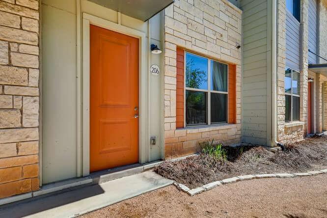 7805 Cooper LN # 206