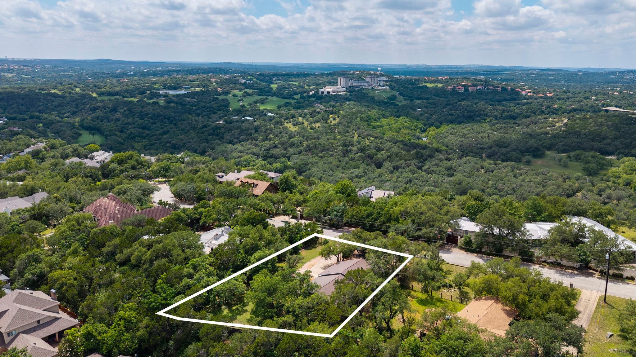 1211 Falcon Ledge DR