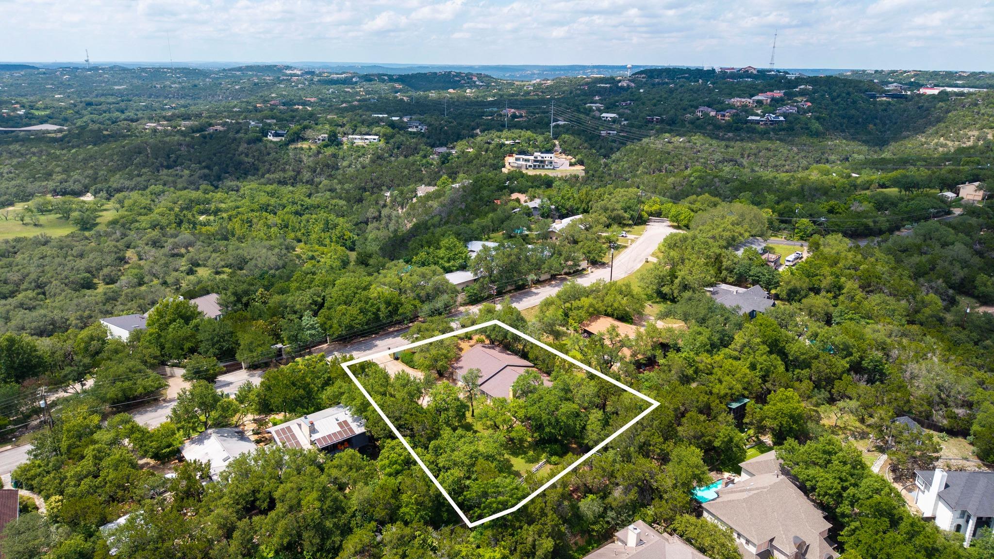 1211 Falcon Ledge DR