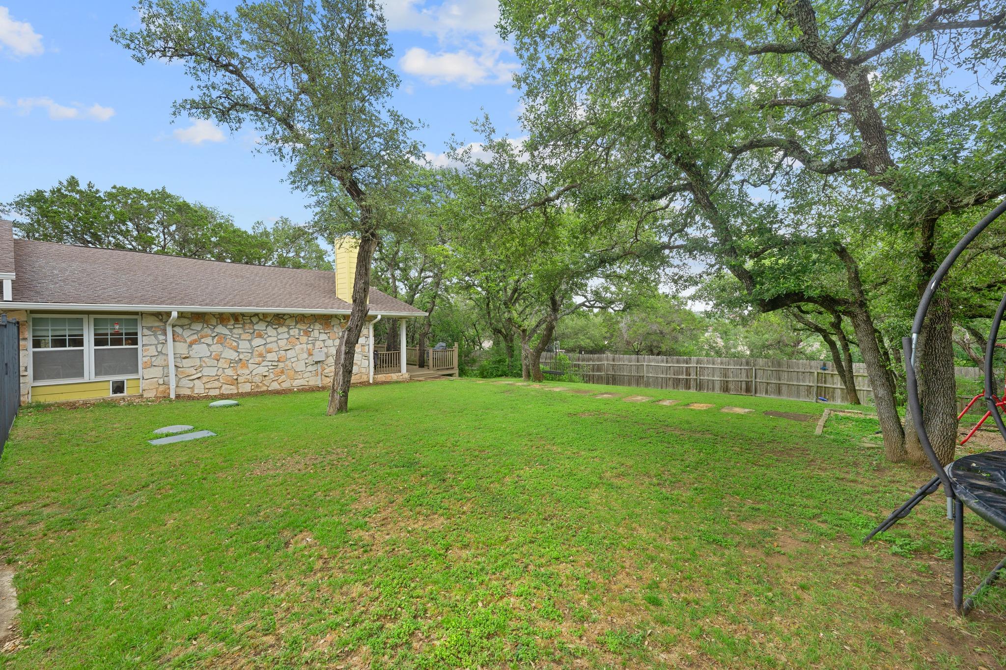 1211 Falcon Ledge DR