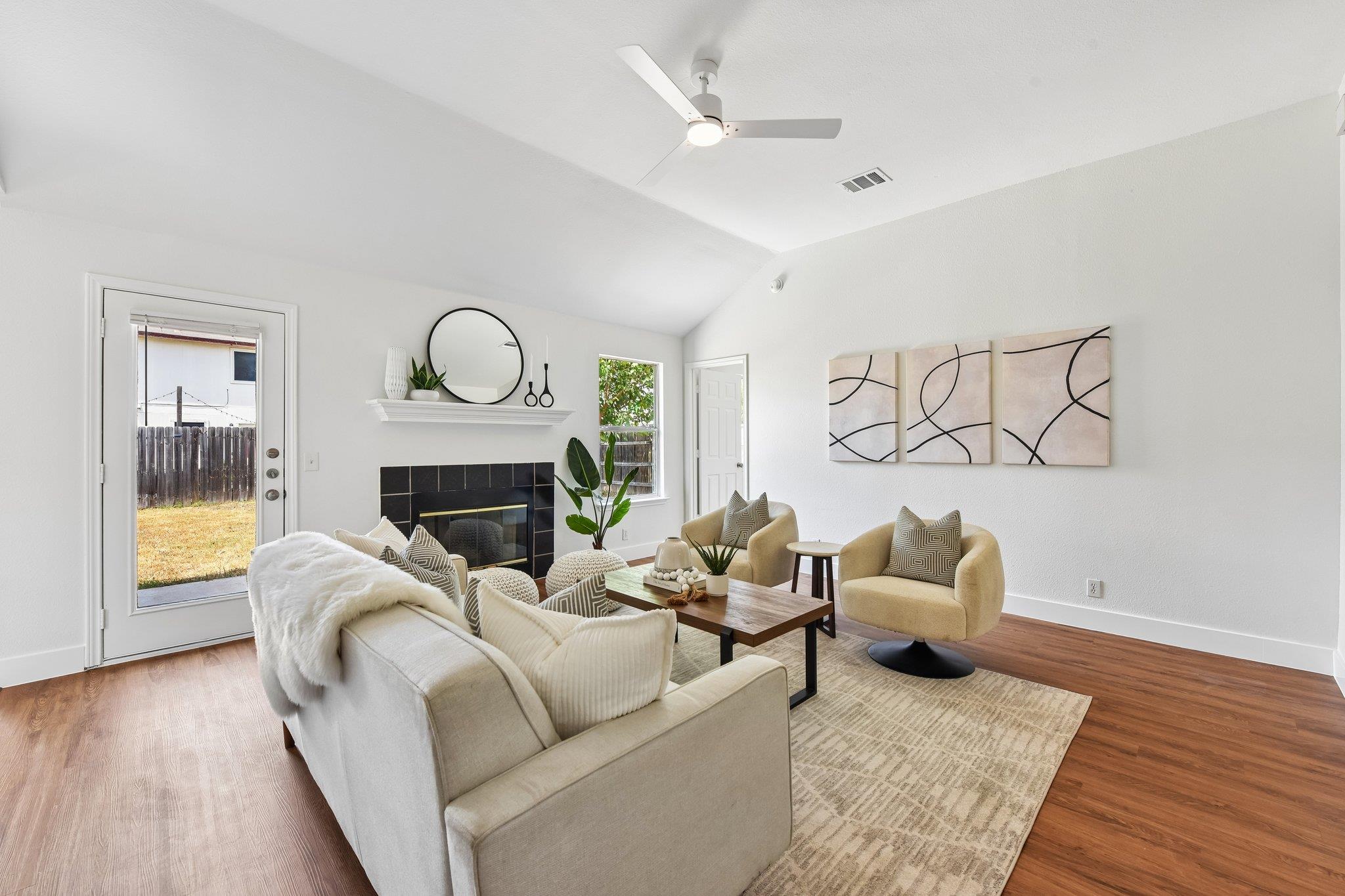 3608 DENEHOE CV