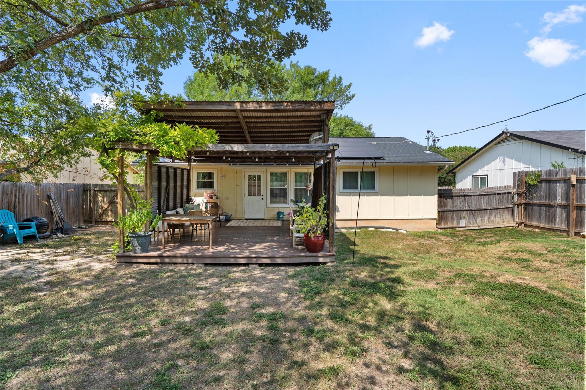 3303 Plantation RD