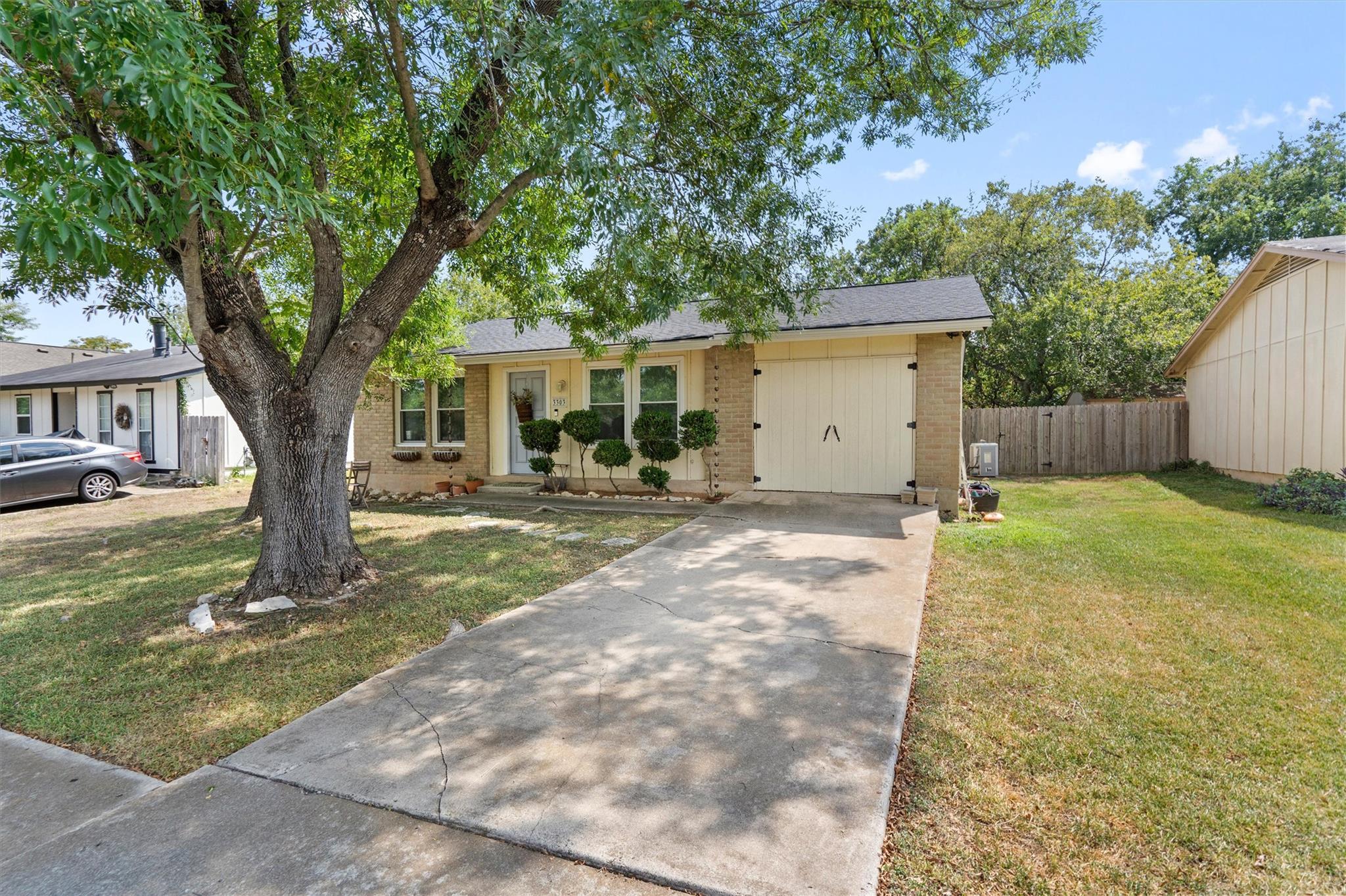 3303 Plantation RD