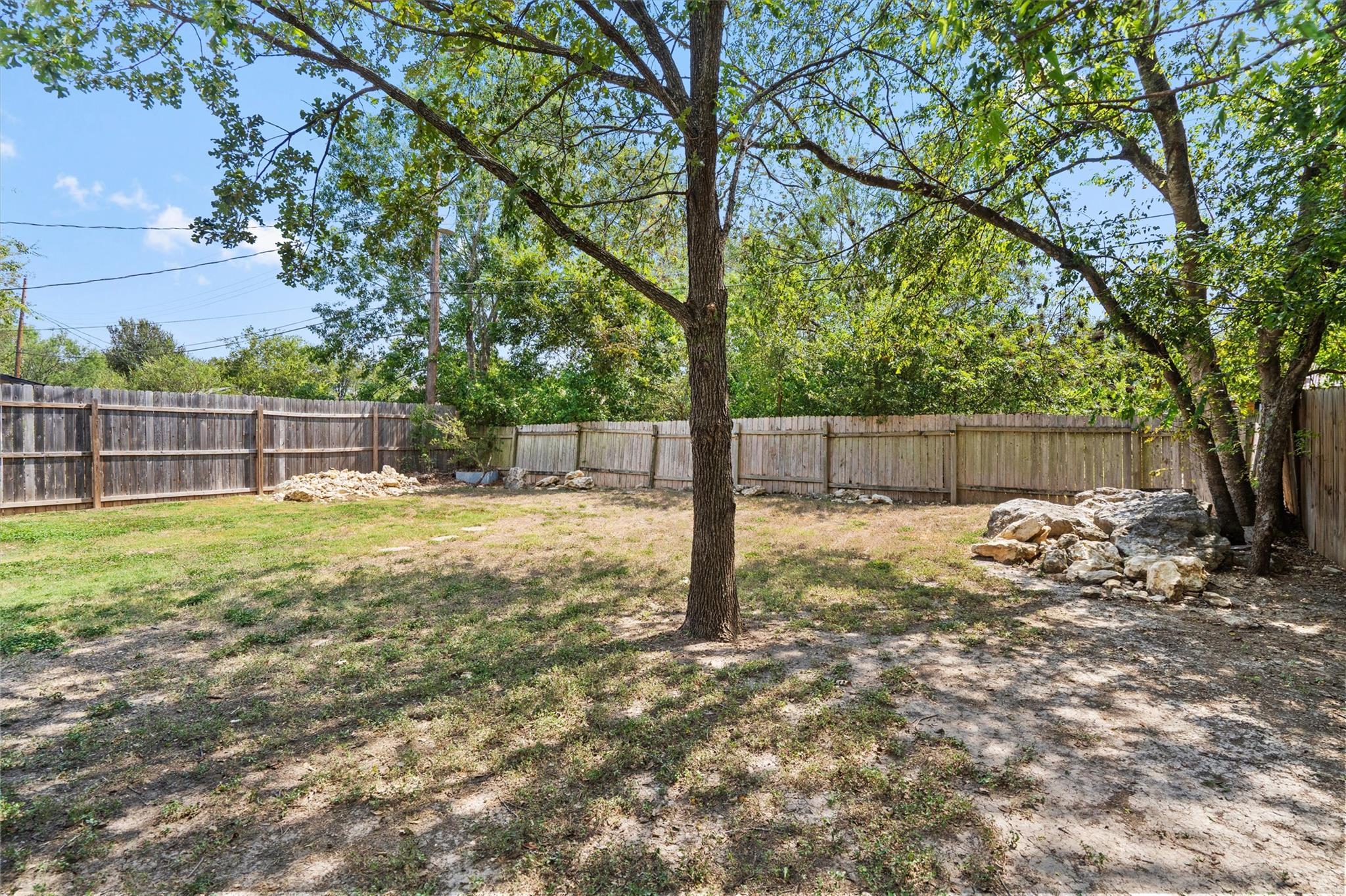 3303 Plantation RD