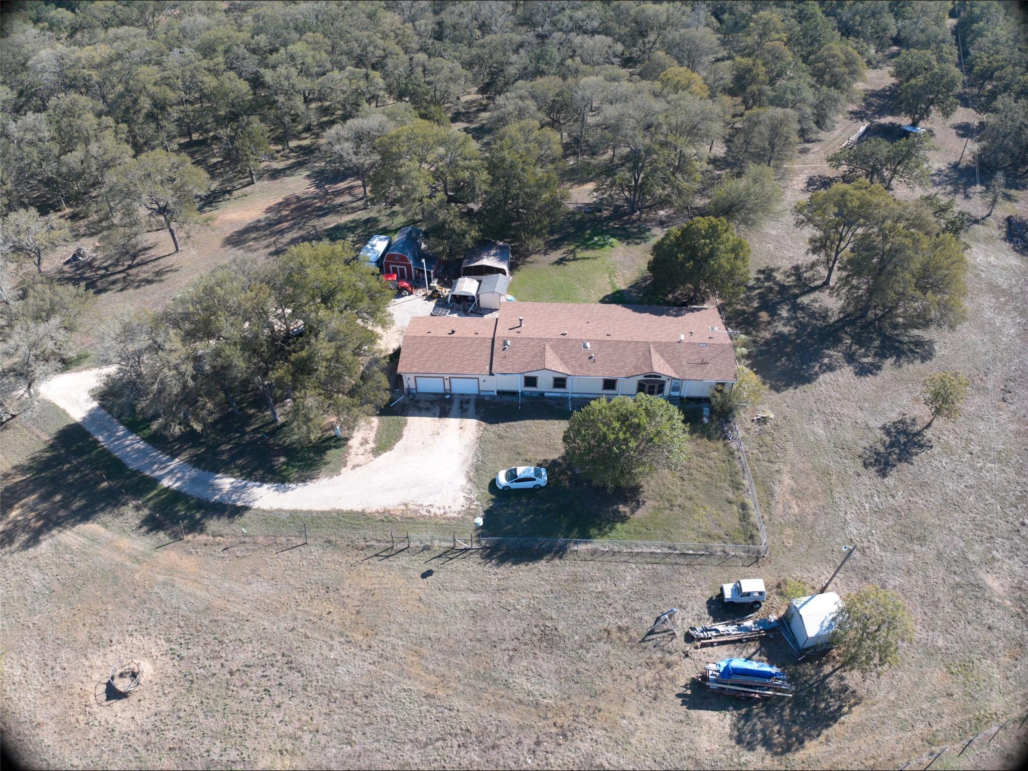 1103 Private Road 7015