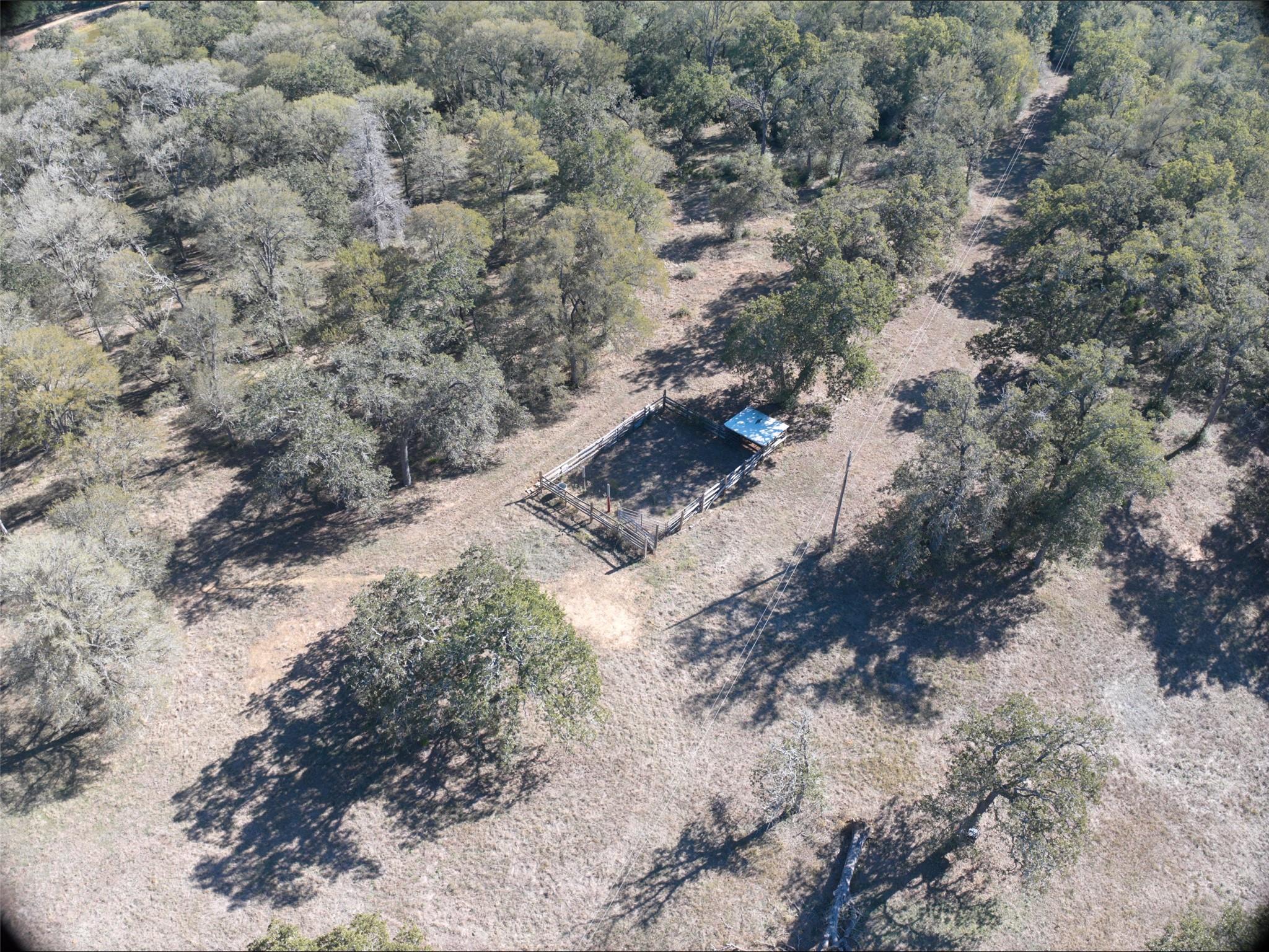 1103 Private Road 7015