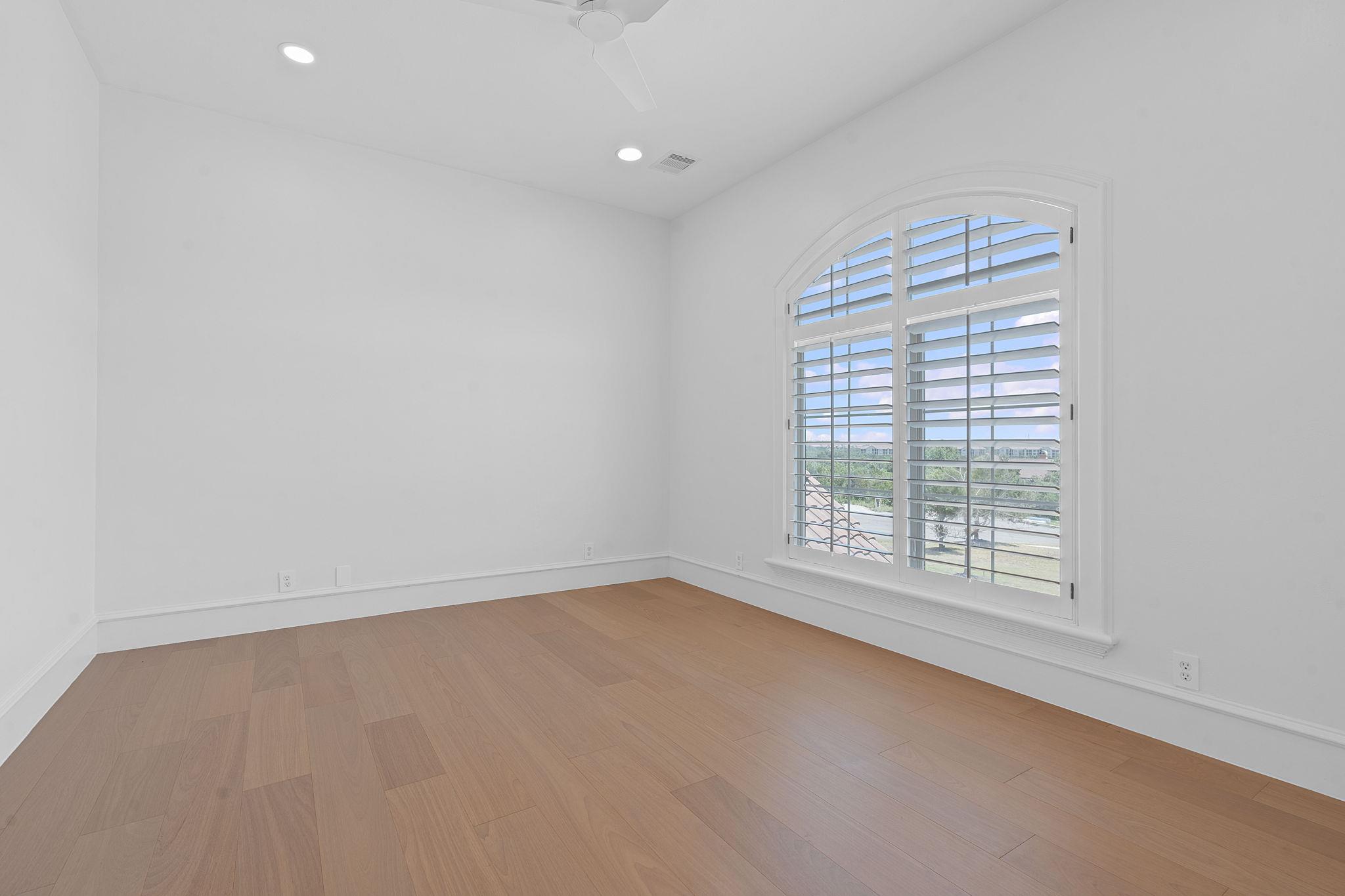 8400 Denali PKWY