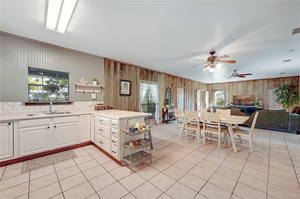 1280 Union Wine RD