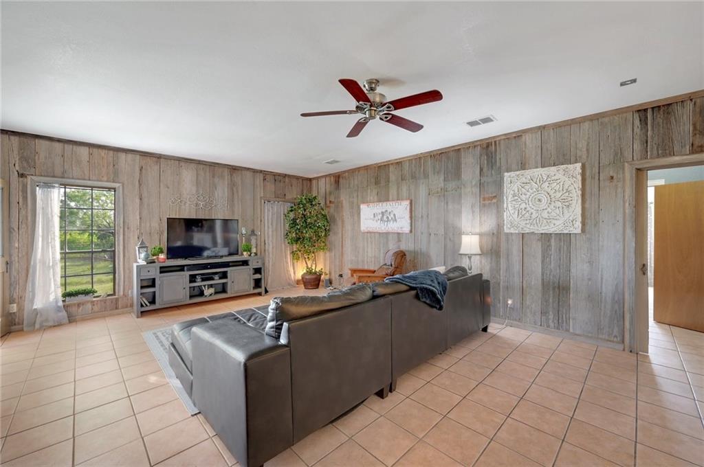 1280 Union Wine RD