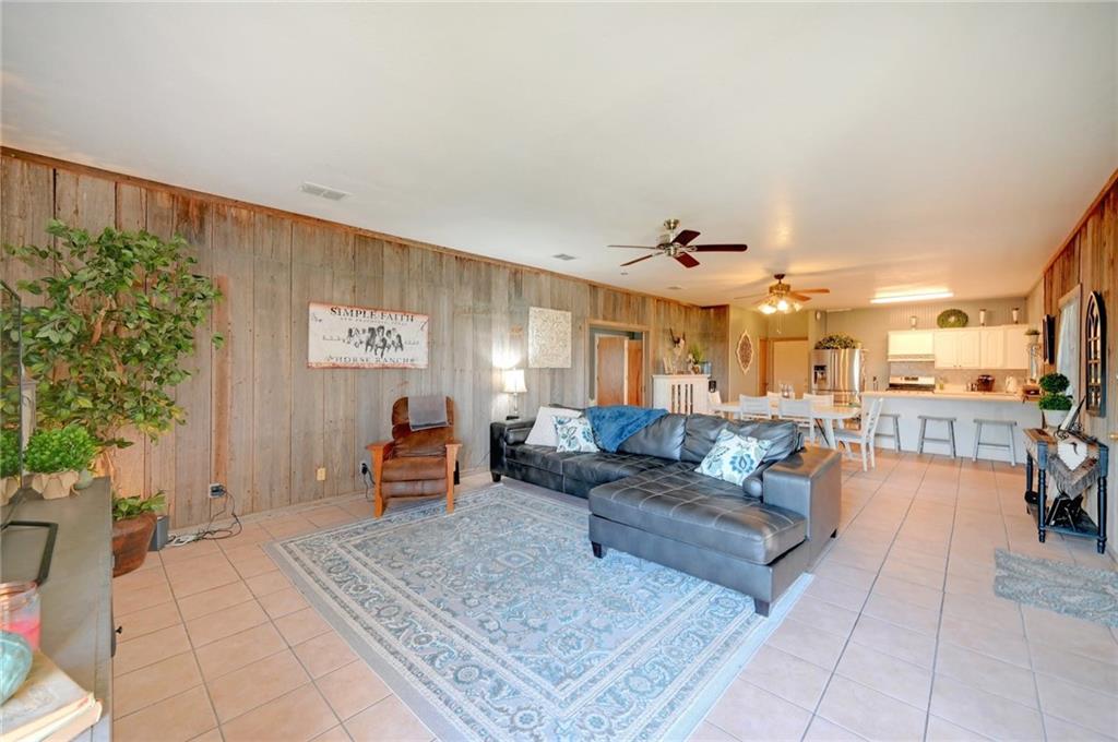 1280 Union Wine RD