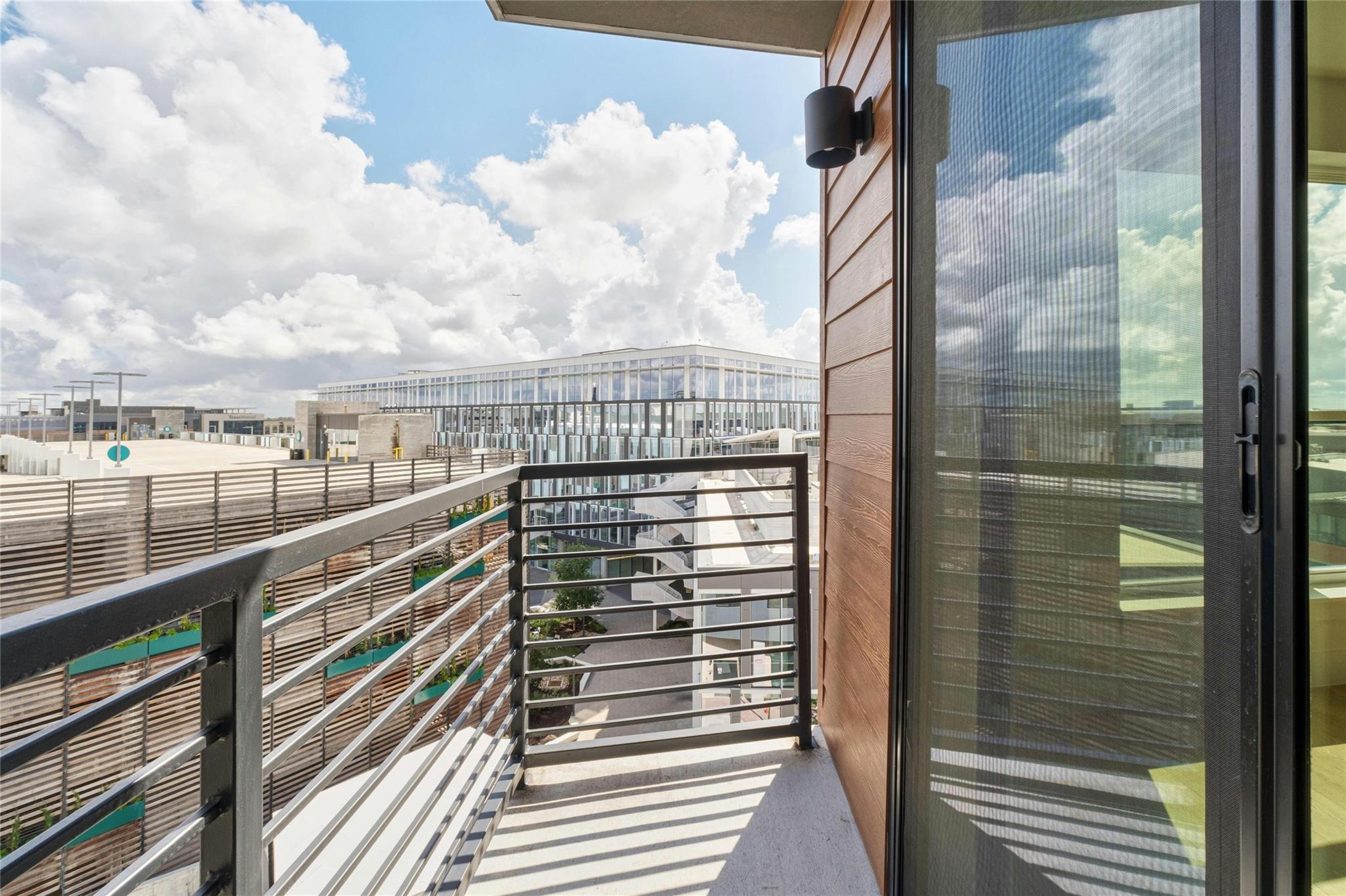 1701 Simond Ave # 644