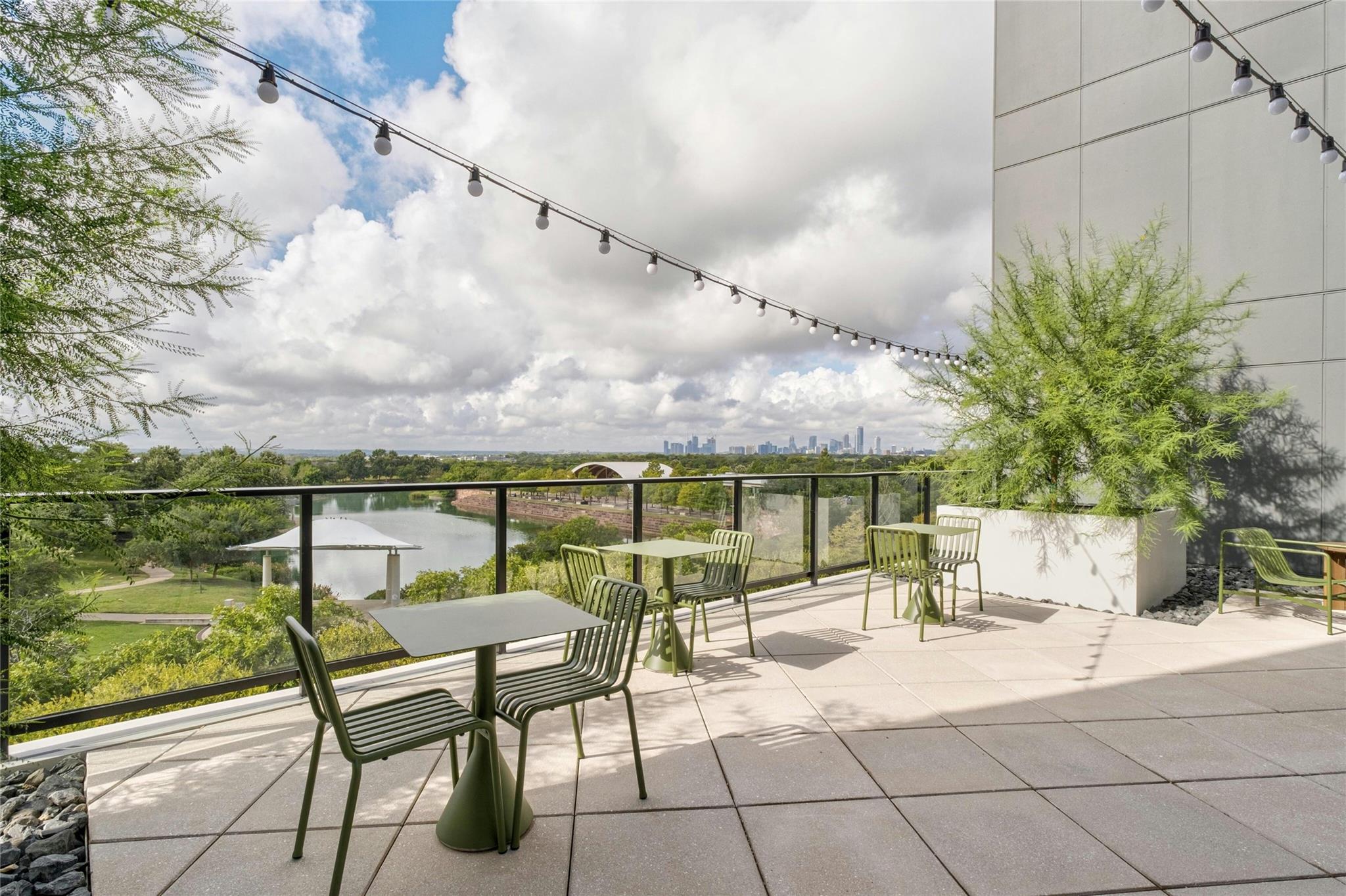 1701 Simond Ave # 644