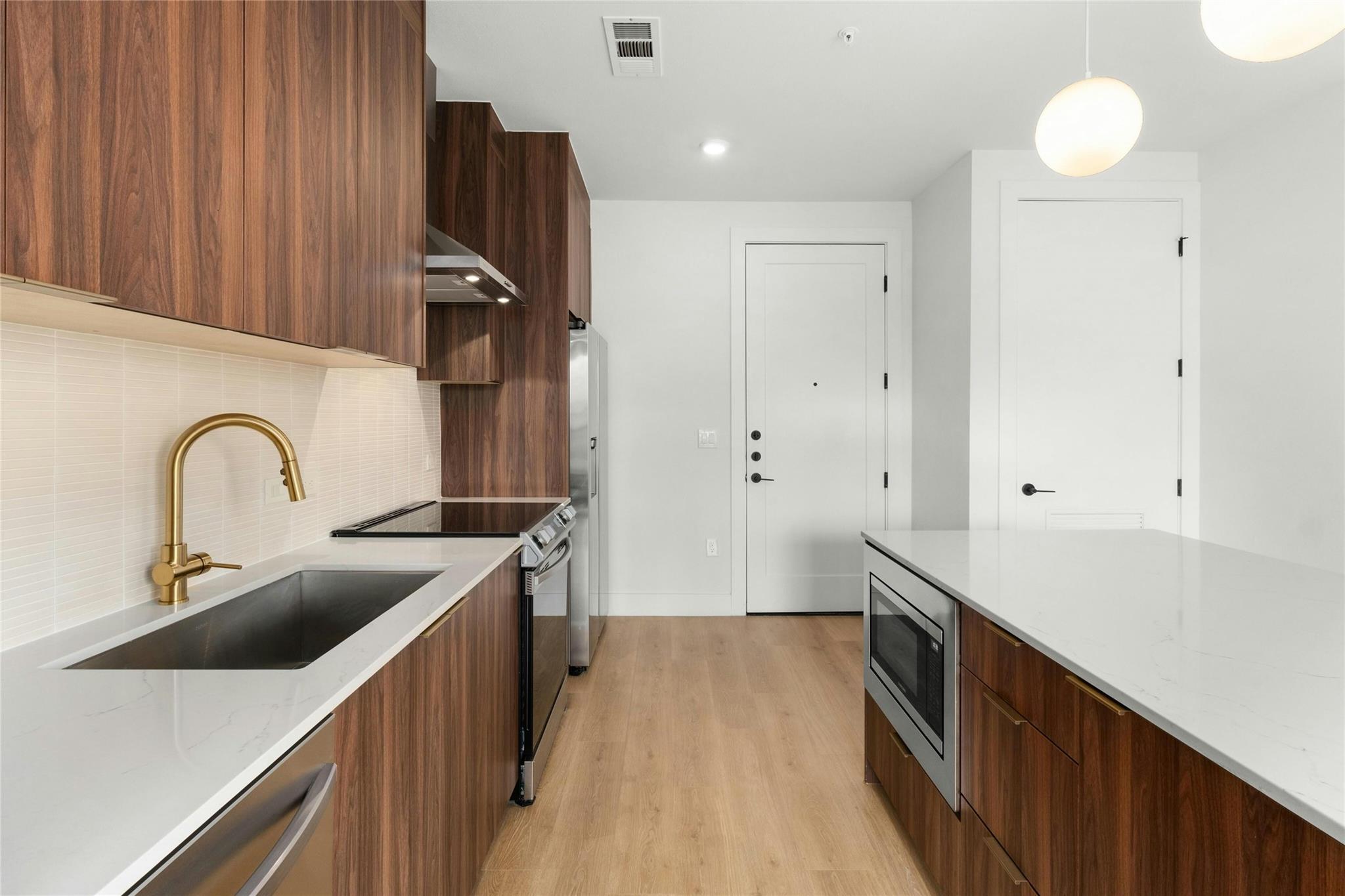 1701 Simond Ave # 644