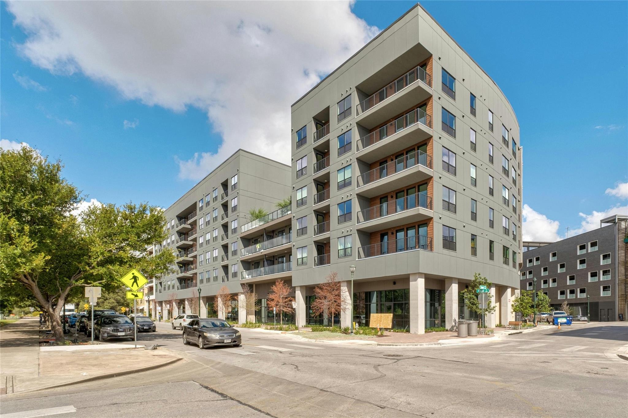 1701 Simond Ave # 644